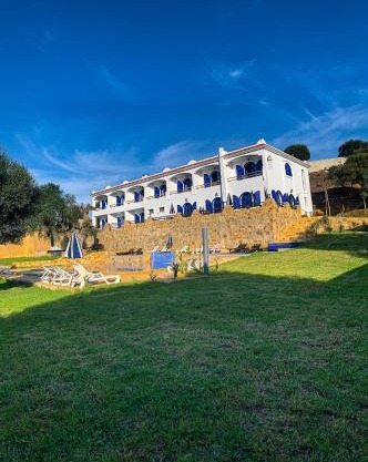 Dmina House