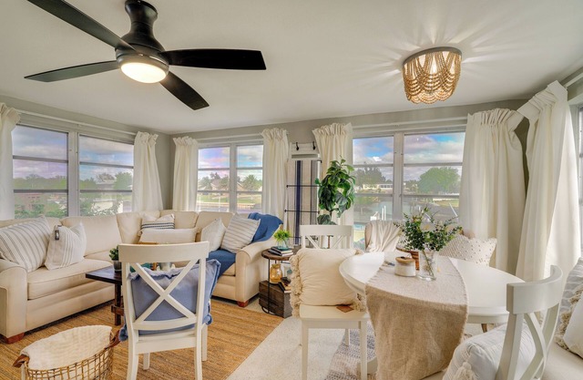 Dock & Lanai: Waterfront Punta Gorda Cottage