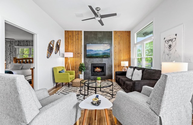 dog-friendly mtn view modern free Dollywood tkt (Hello Sunshine)