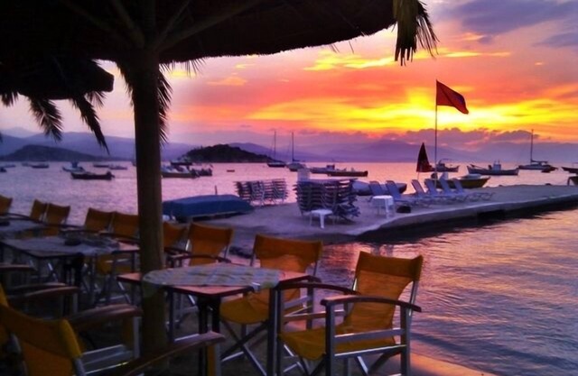 Dolfin Hotel