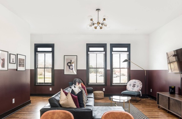 Dolly by AvantStay | Impressive 4BR Condo in Heart of Nashville