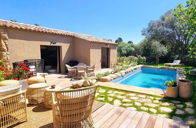 Domaine de Gialla Bergerie Figa, 2 pers, piscine chauffée, 10 mn plage