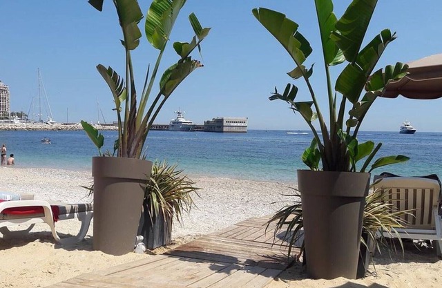 Domaine du Chateau St. Georges, apartment with sea view on the Cote d`azur
