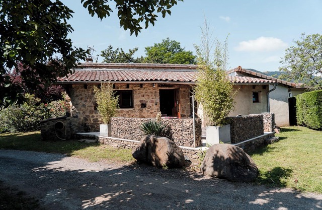 DOMAINE DU VERNADEL GITE CASTAGNOU