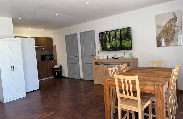 Domaine Le Rocher d'Argent Appart dans domaine Swimming pool & Jacuzzi & Games room