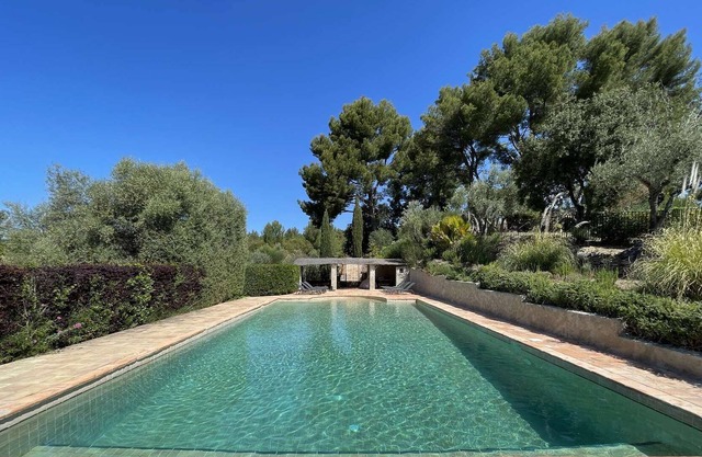 Domaine provençal d'exception entre Mer et Vignes