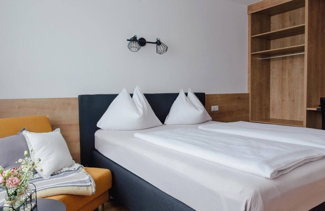 Doppelzimmer - Drei Kreuz, Hotel