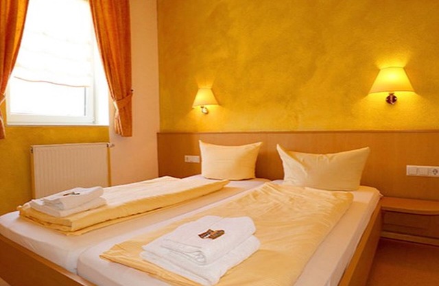 Doppelzimmer mit Dusche und WC
