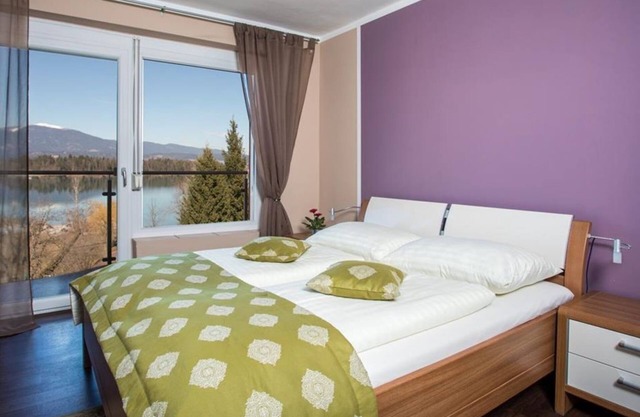 Doppelzimmer Seeblick mit Balkon - Faaker See Inn Hotel