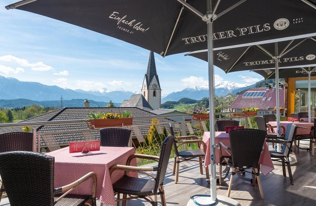 Double room, shower, WC, balcony - Hotel Restaurant Matzelsdorferhof