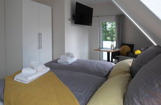 Double room "Tuschelei", shower, WC - Plauderei Café and Hotel