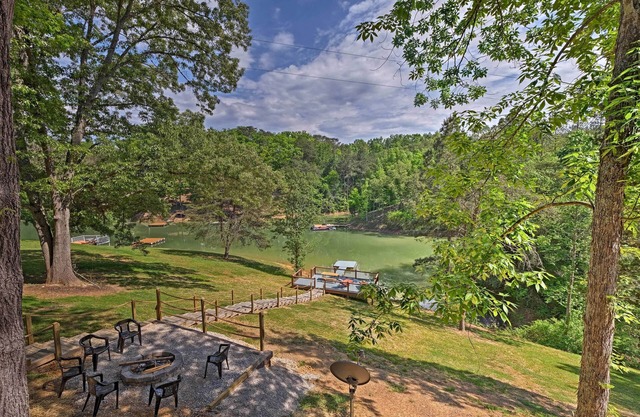 Douglas Lake Cabin w/Dock - 25 Mi to Pigeon Forge!