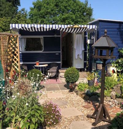 Down The Garden Path Vintage Caravan B&B , Dartmoor