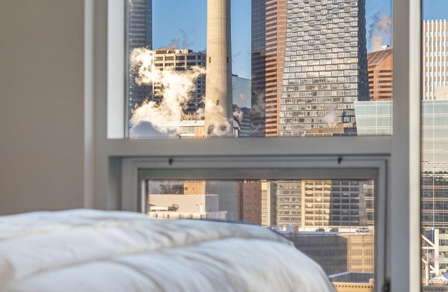Downtown Condo with Calgary Tower Views
