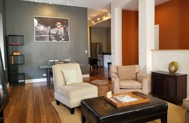 Downtown Urban Oasis! Near Transit, Sites, Nightlife - Huge Deck + Parking!