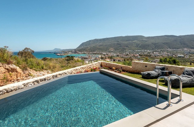 Dream Escapes: Villa w. Pool & Breathtaking Views