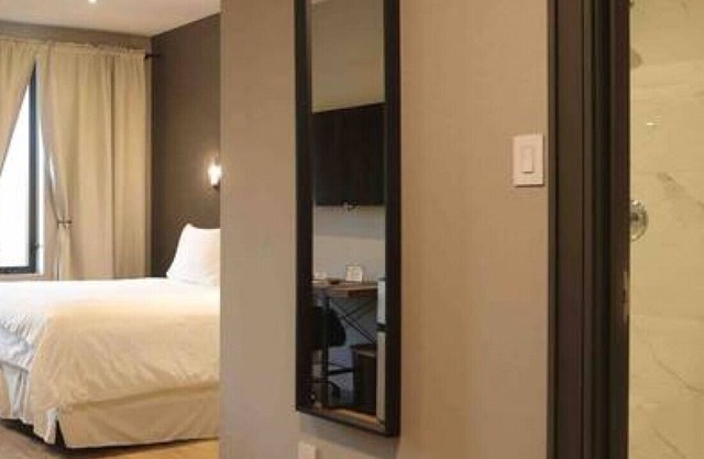 Dream Suites Boutique Hotel - Private room in Mississauga