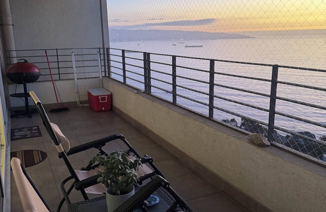 Dream view in Viña, apartment in gorgeous area with WiFi, gym, pool and more.