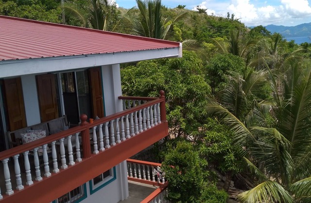 Dream villa over the sea with 160 m³ living space and 1000 m³ garden, sea view
