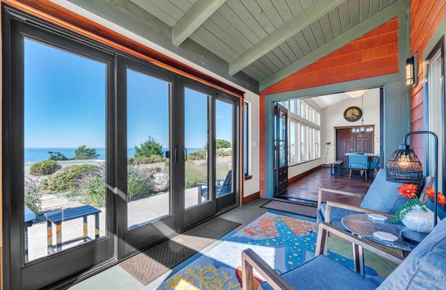'Dream Weaver' House w/Hot Tub & Ocean View!