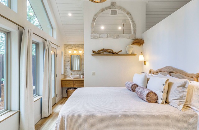 Dreamy Montana Cabin: Short Drive to Flathead Lake