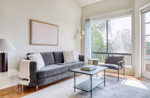 Dreamy North Hollywood 1BR w/Gym, Pool, walk to shops, by Blueground
