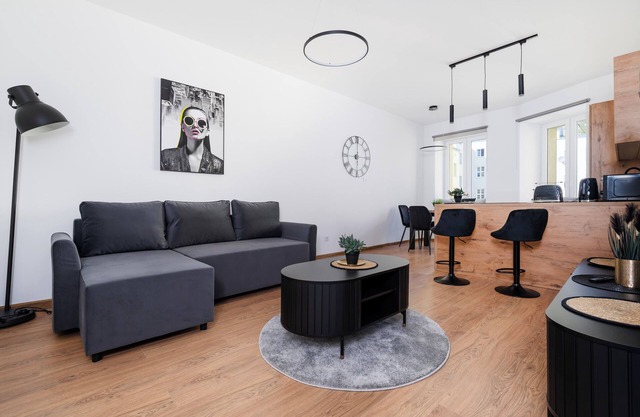 Drewnowska Modern Space Apartment