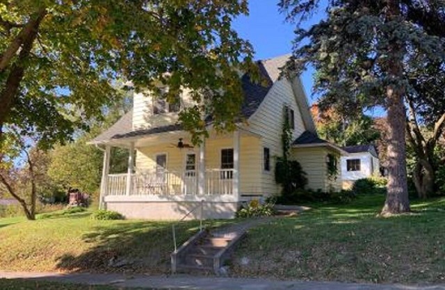 Driiftless Cottage