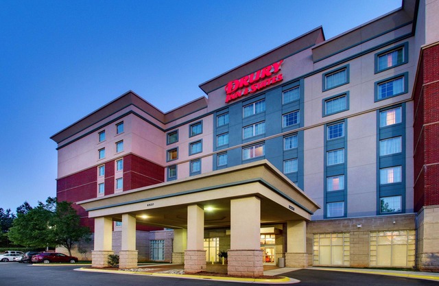 Drury Inn & Suites Charlotte Northlake