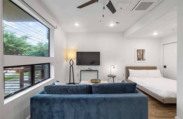 DT ATX Studio | Queen Bed | Sofa Bed | Patio