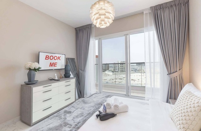 Dubai South Studio for 2 with Swimming Pool!