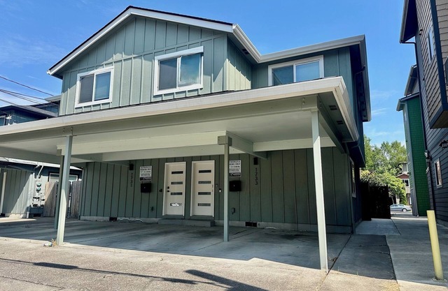 Duck Den - 3 Bedroom Near University of Oregon Campus & Autzen Stadium