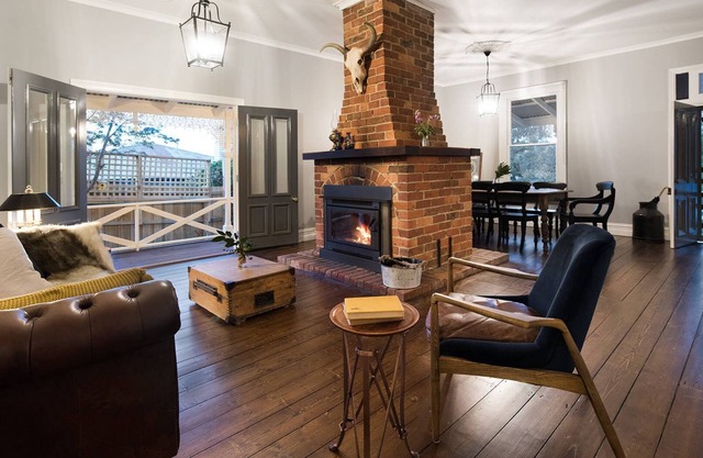 Dunroman - modern comfort, old world charm, stunning views
