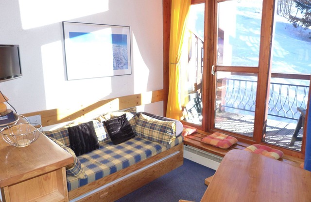 Duplex for 5, Ski-in/Ski-out, Balcony, Pet-Friendly, Free Shuttle
