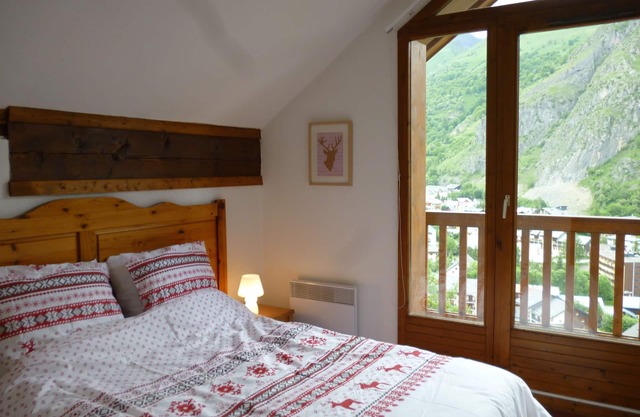 Duplex on slopes/- 200m from the village center & ESF/heated pool