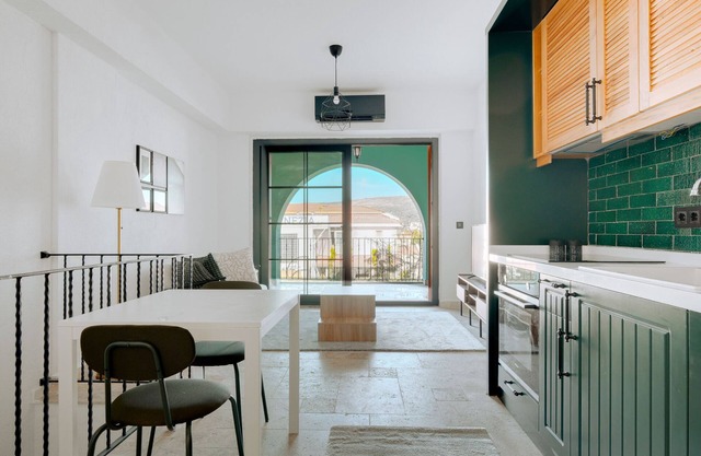 Duplex Villa w Balcony 5 min to Beach in Alacati