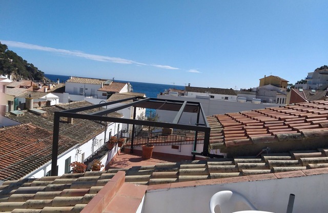 Duplex with terrace and sights, 50 meters from Llafranch beach