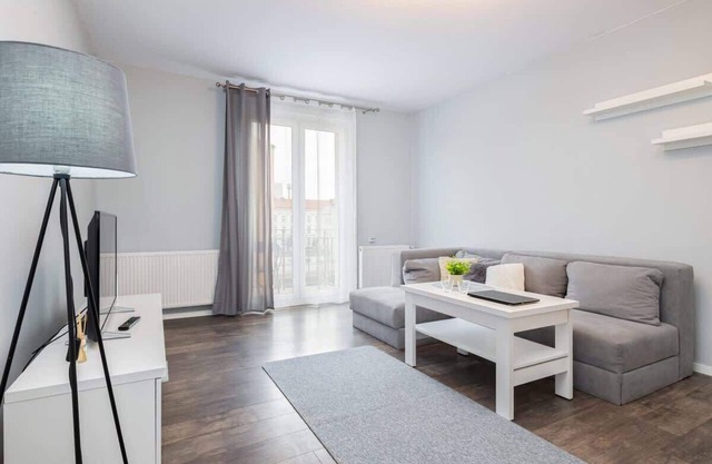 Dworcowa 2 | Bright Apartment | 600 m to the Beach
