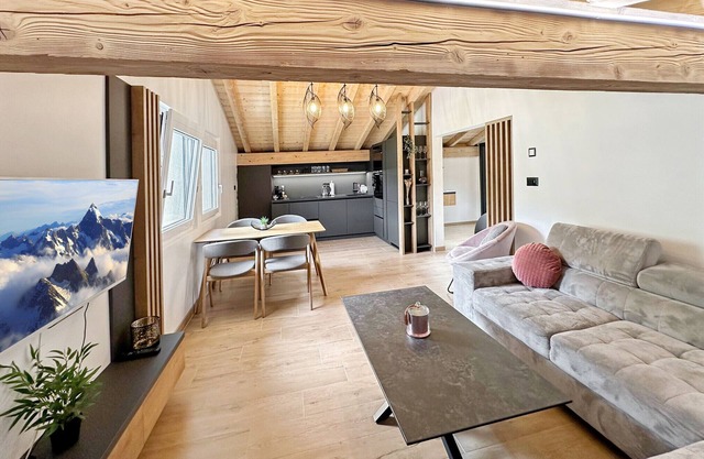 Dynastic Penthouse - 4 Vallées - Swiss Alps
