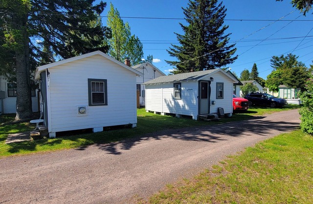 Eagle Harbor- Harbor Breeze: Experience the Keweenaw's Stunning Fall Colors!