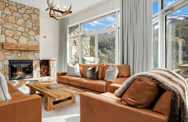 Eagle Oak Chalet - Central Village