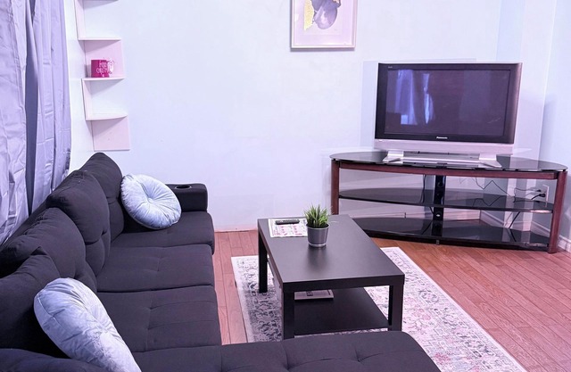Eastside 3BR Gem Steps to Casino & IHop +100 Shops