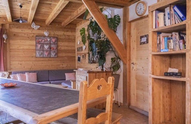 Ecological house 5 minutes from Briancon, 15 people, 2 ears, comfort, SPA