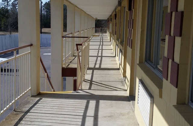 Economy Inn