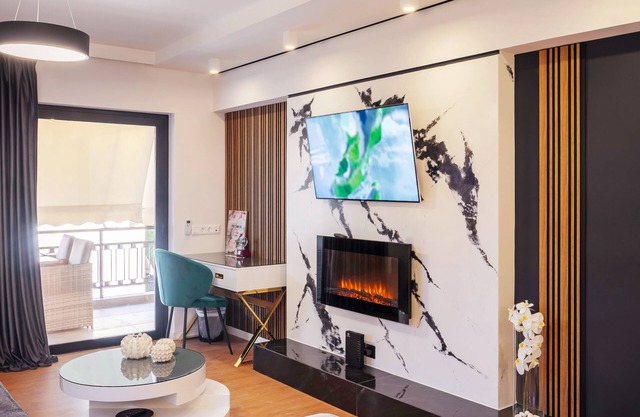 EcoStay-Infinity 2bdr business class apartment by the sea
