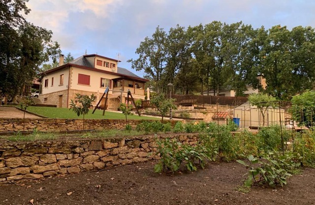 El Robledal - Miraflores de la Sierra