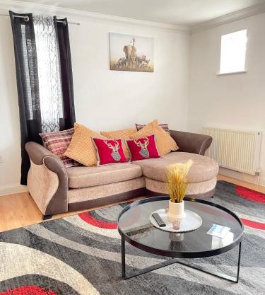 Eldridge Court Apartment