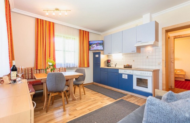 Elegant apartment near the ski bus