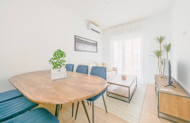 Elegant and comfortable three-bedroom apartment in Vallecas