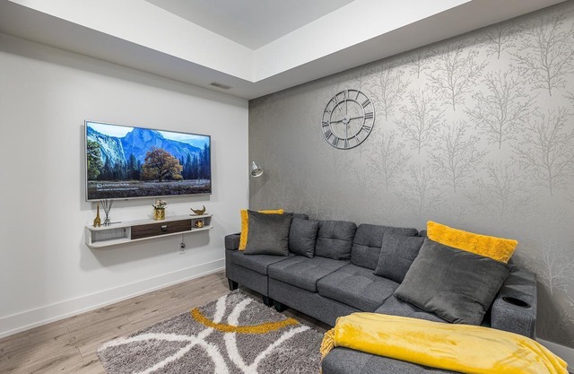 Elegant Apartment, 5mins from the Falls